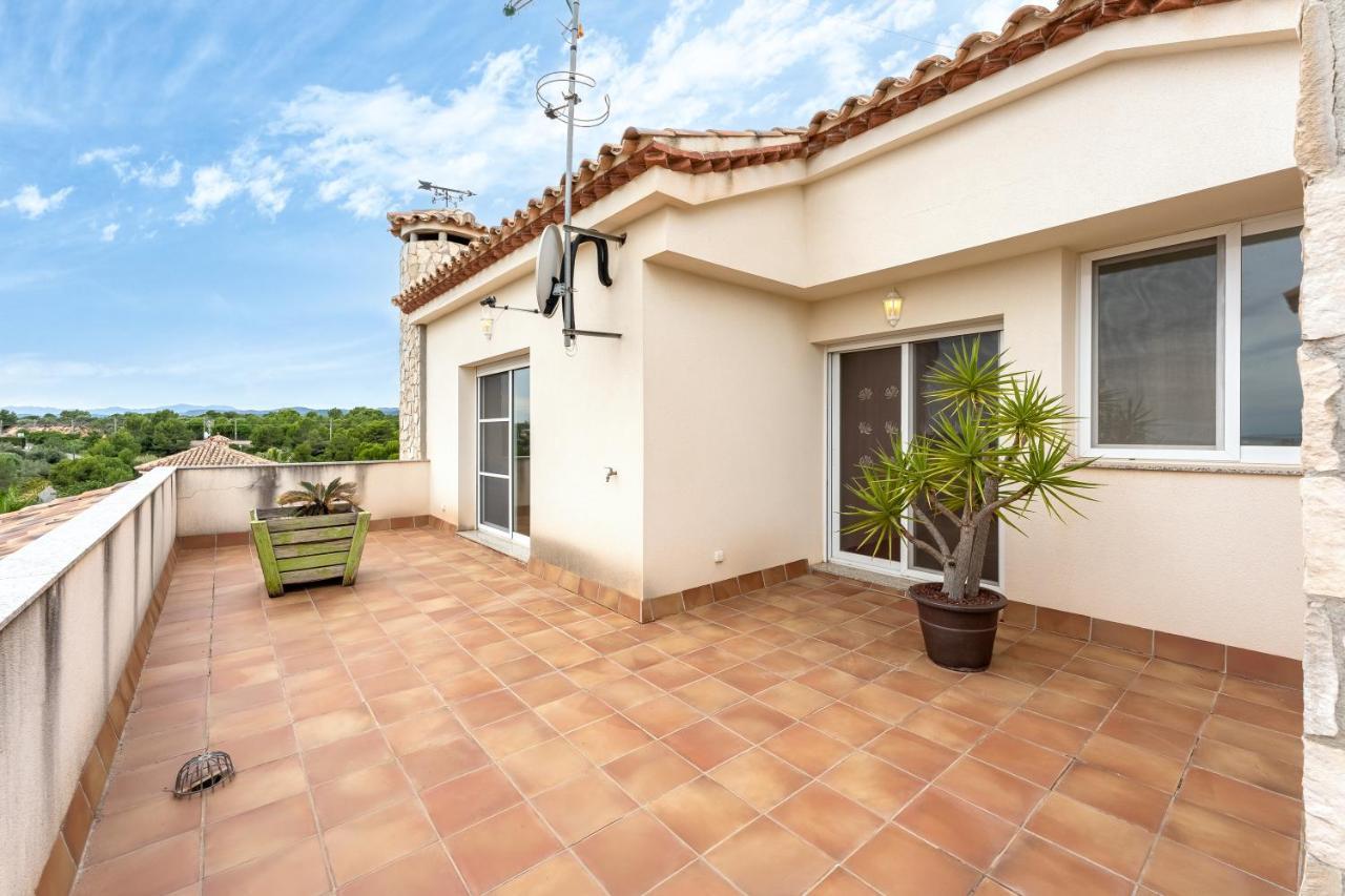 La Caseta De La Muntanya Villa L'Ampolla Luaran gambar